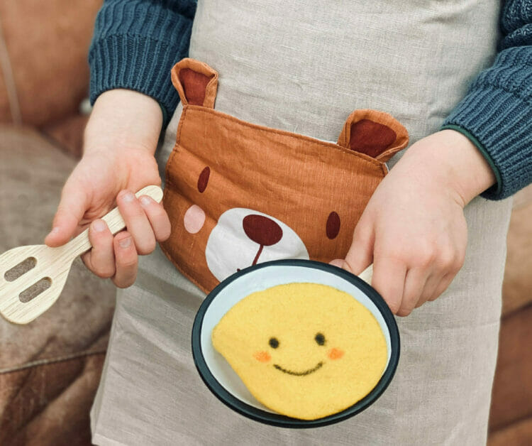 Linen Apron with Bear - ThreadBear Design