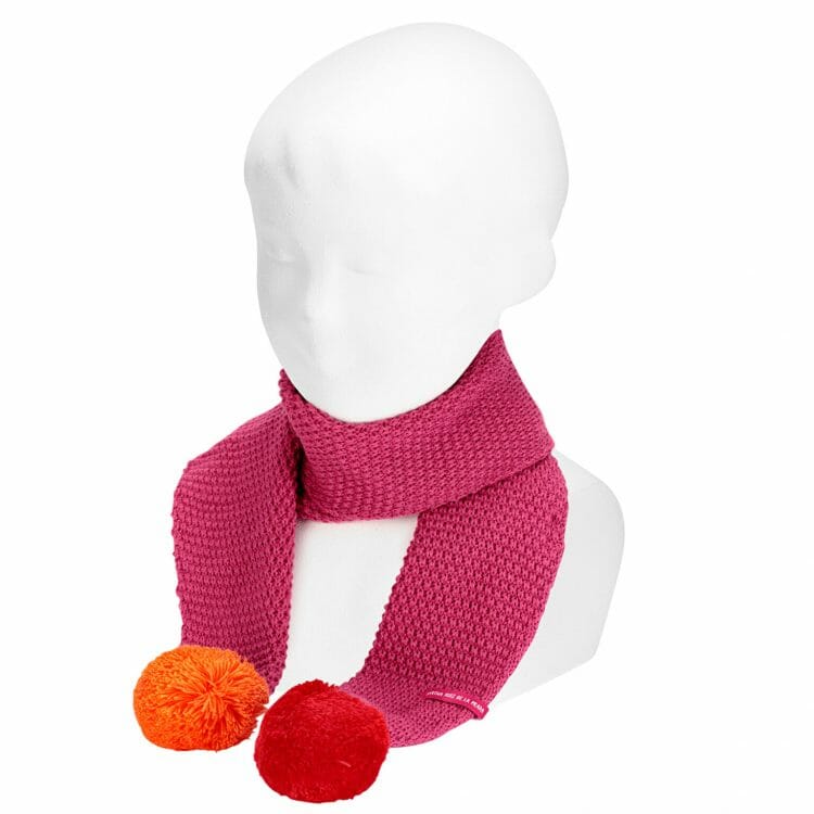 Rich pink scarf with pompoms - Cóndor