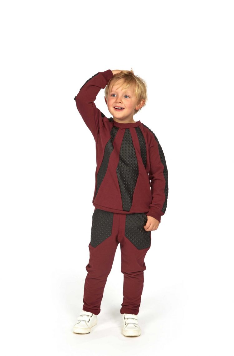 Sarkans zēnu džemperis ar melniem akcentiem - WAUW CAPOW by Bangbang