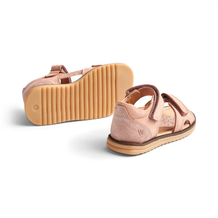 Light pink sandals with closure - Wheat