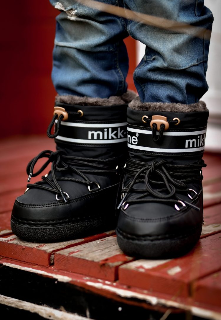 Black Snow Boots - Mikk-line