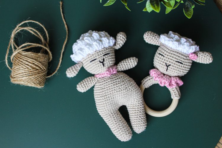 Crochet lamb rattle - Petite Kingdom