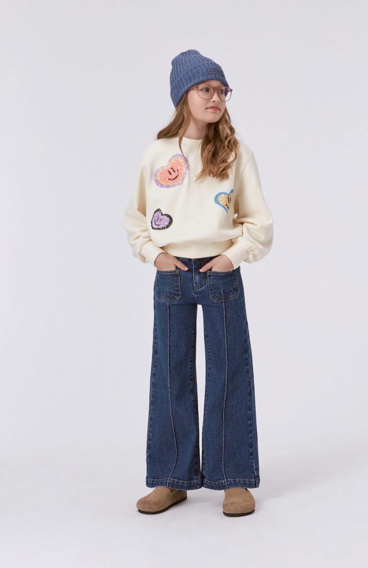 Off-white sweatshirt with sequins hearts - MOLO